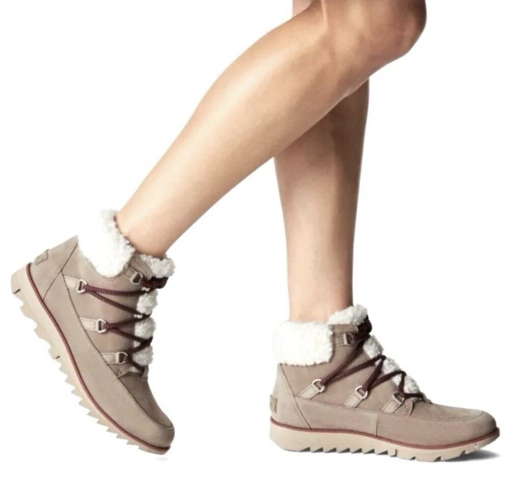 Sorel Harlow Lace Cozy Boots Womens 9 Taupe Waterproof Suede Sherpa Winter Hiker